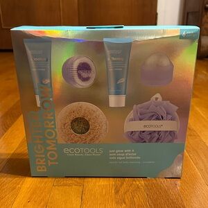 EcoTools Brighter Tomorrow Set with Blue and Purple Accents